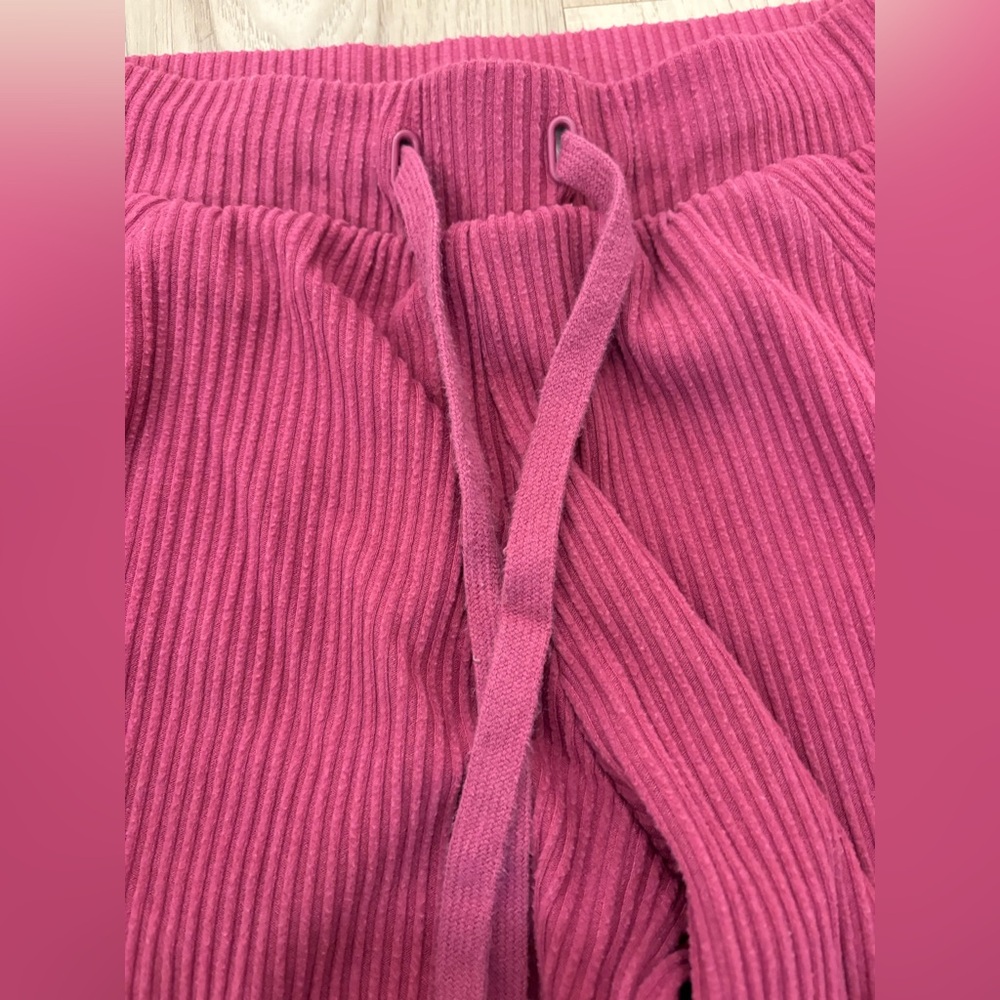 ALO Yoga Ribbed Track Joggers in Pink - Picture 2 of 13